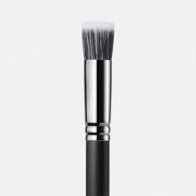 MAC Кисть 130s Short Duo Fiber кисточка 1