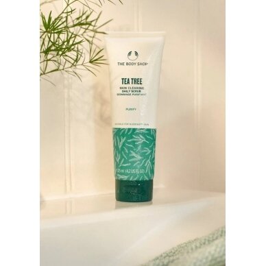 The Body Shop Tea Tree veido šveitiklis 100ml 1